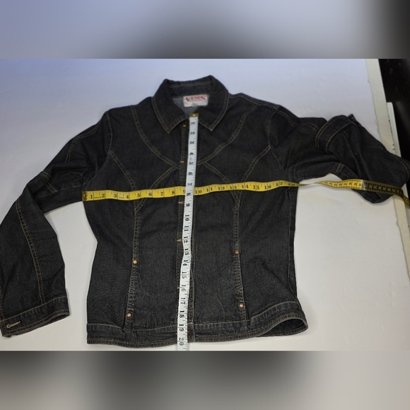 Venus Wonen's Fitted button up Denim Jacket.  4 Pockets, Small - Picture 5 of 11